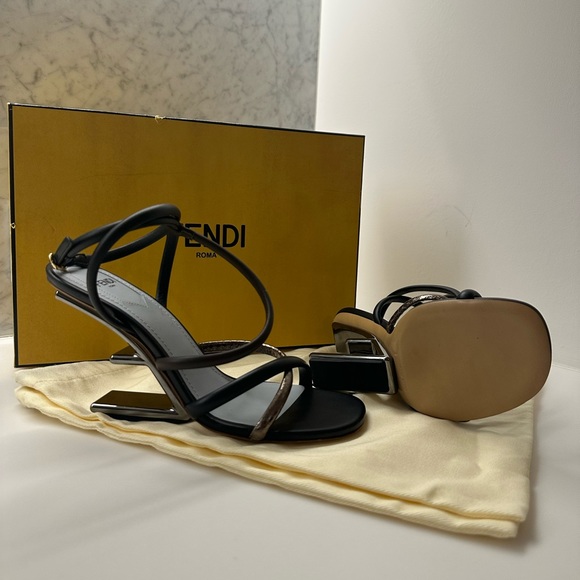 FFold 85 Metallic Ayers Sandals